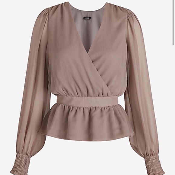 V neck smocked cuff peplum top - Picture 3 of 6